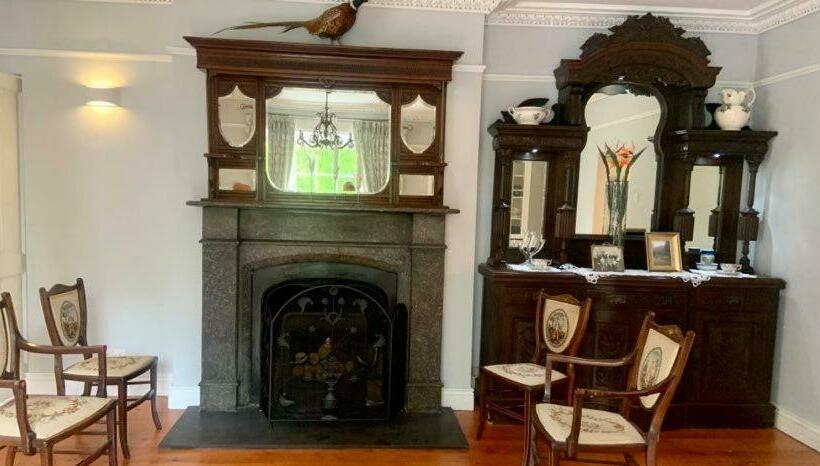 住宿加早餐 Lacken Millhouse And Gardens