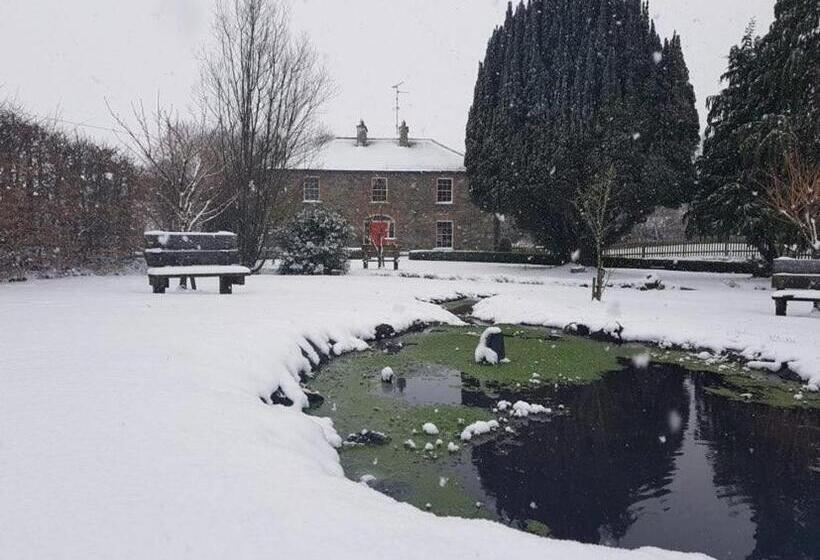 住宿加早餐 Lacken Millhouse And Gardens