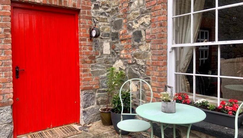 住宿加早餐 Lacken Millhouse And Gardens