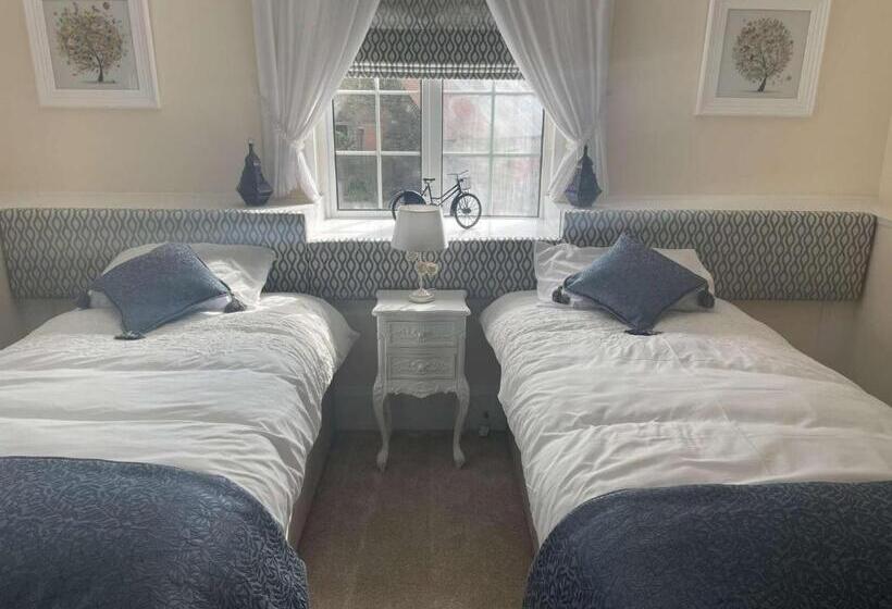 住宿加早餐 Lacken Millhouse And Gardens