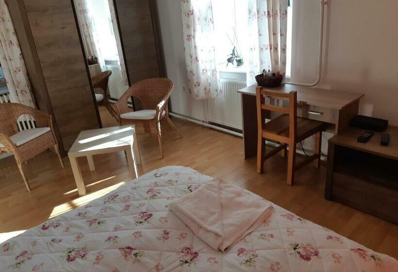 مبيت وإفطار Palóc Panzió