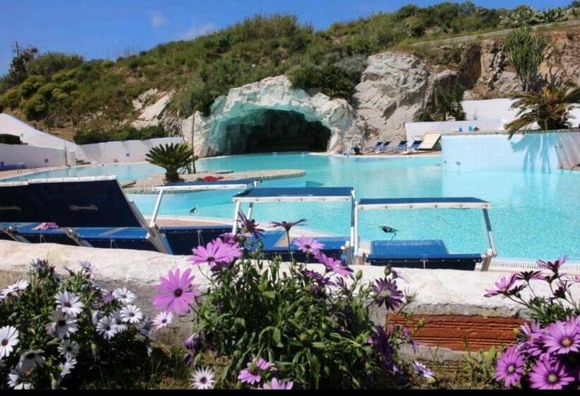 تختخواب و صبحانه Relais Du Port