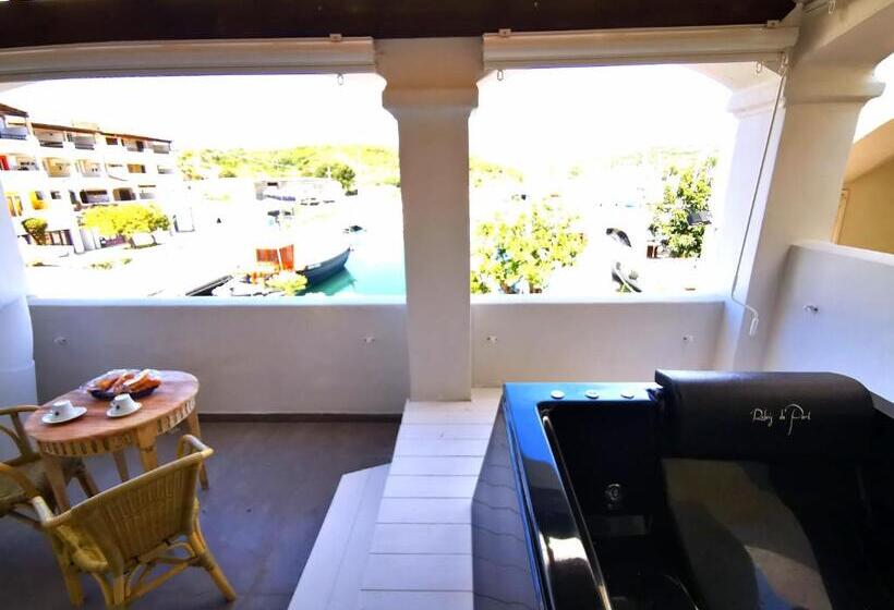 تختخواب و صبحانه Relais Du Port