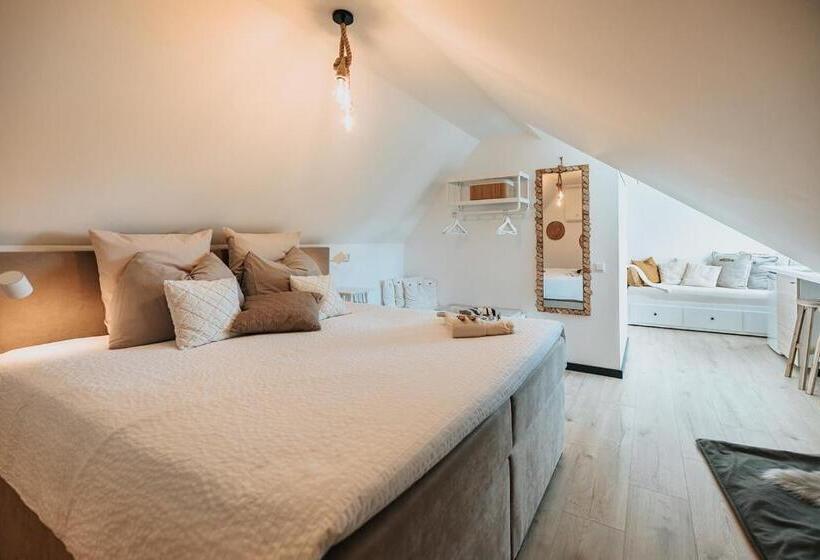 تختخواب و صبحانه Vida Verde