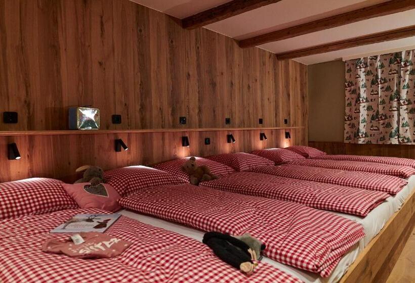 Berghaus Schröcken   Hotel Apartments Spa