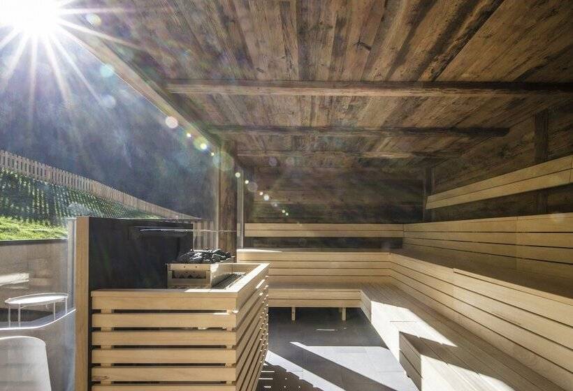 Berghaus Schröcken   Hotel Apartments Spa