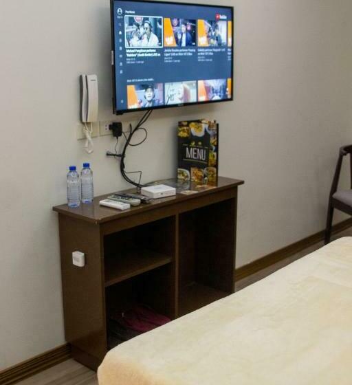 בית מלון כפרי A.m @ 93rd