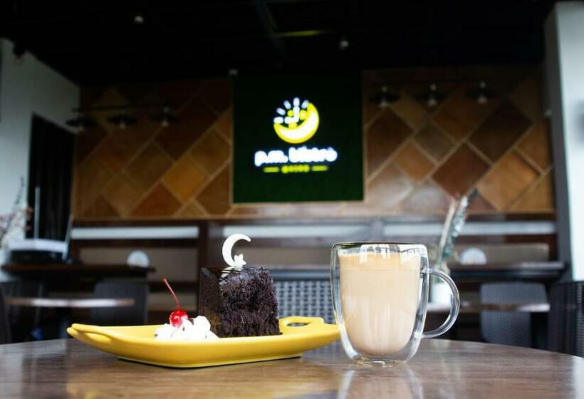 בית מלון כפרי A.m @ 93rd