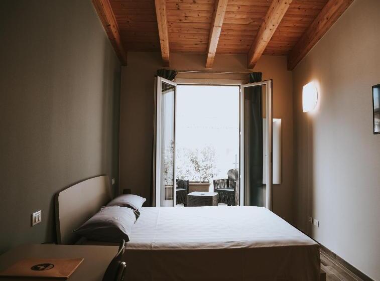 בית מלון כפרי Cavallo Bianco