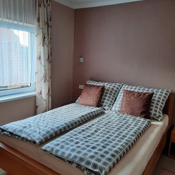 هتل Pension Horvath