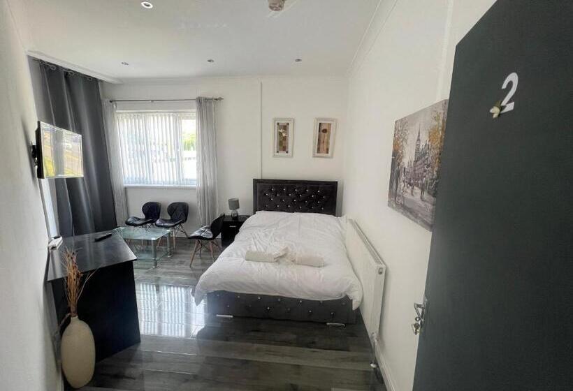 בית מלון כפרי Zams Rooms