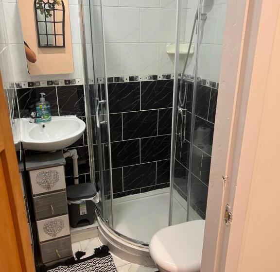 בית מלון כפרי Zams Rooms