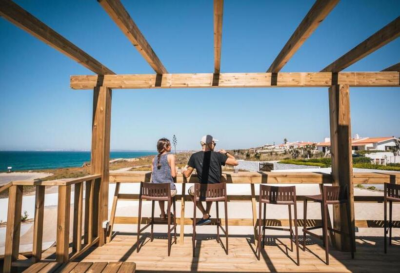 Mute Hostel Porto Covo