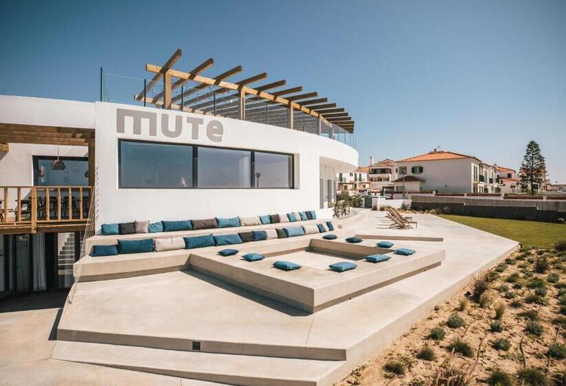 Mute Hostel Porto Covo