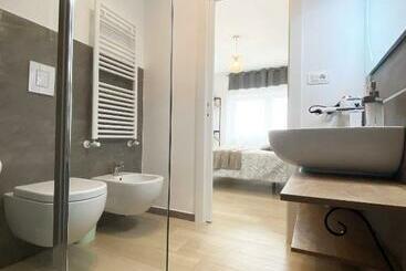 پانسیون Barirooms   Carulli Suites