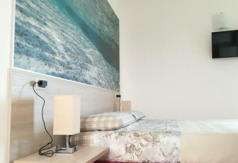 بنسيون Costeras