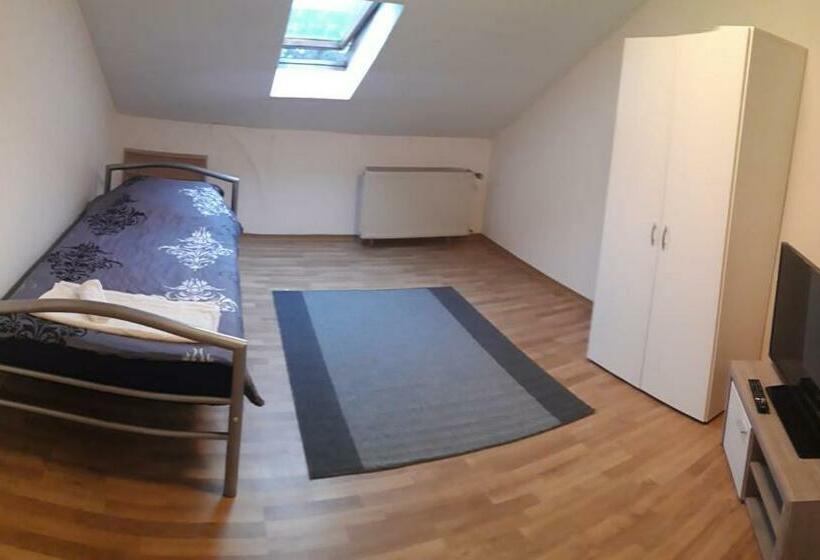 펜션 Ferienwohnung In Erftstadt