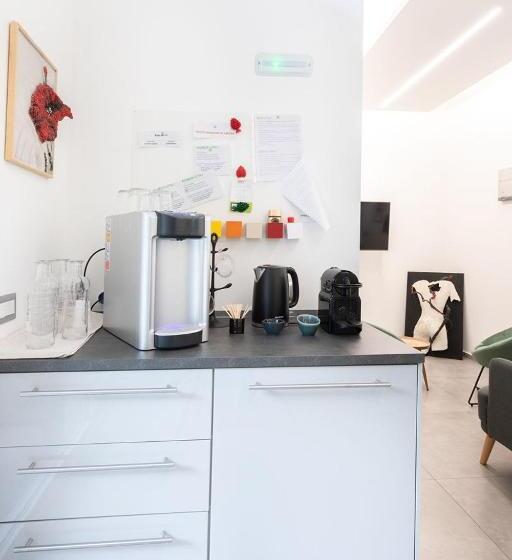 膳宿费 Little Square Arona