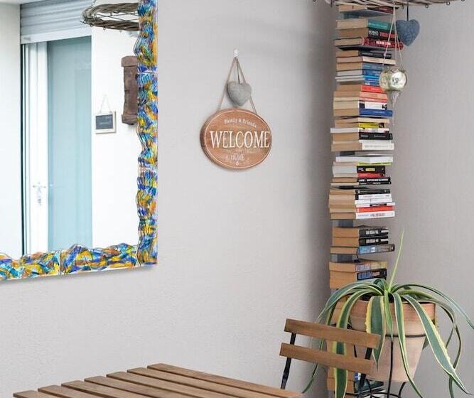 膳宿费 Little Square Arona