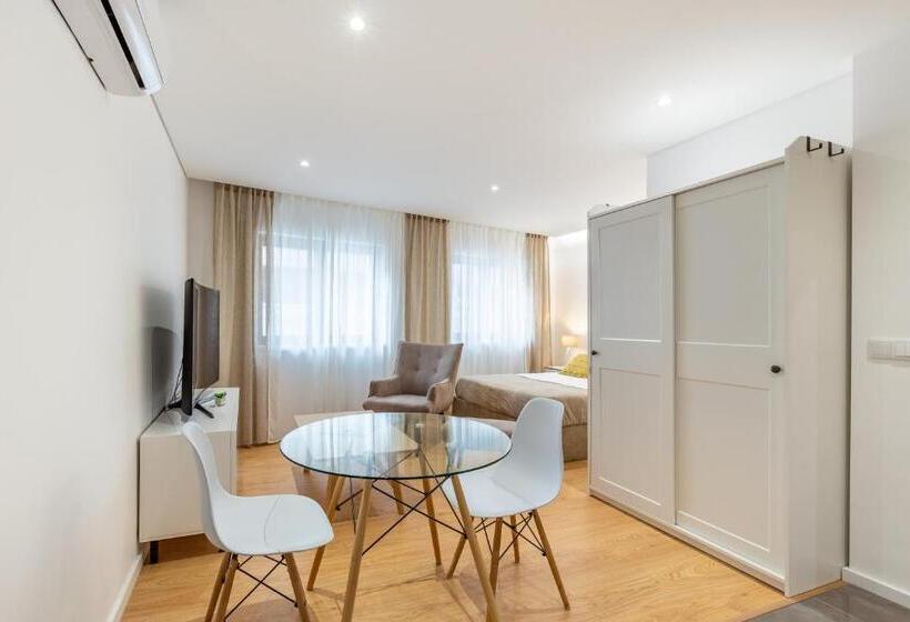 פנסיון Nell&and&jess