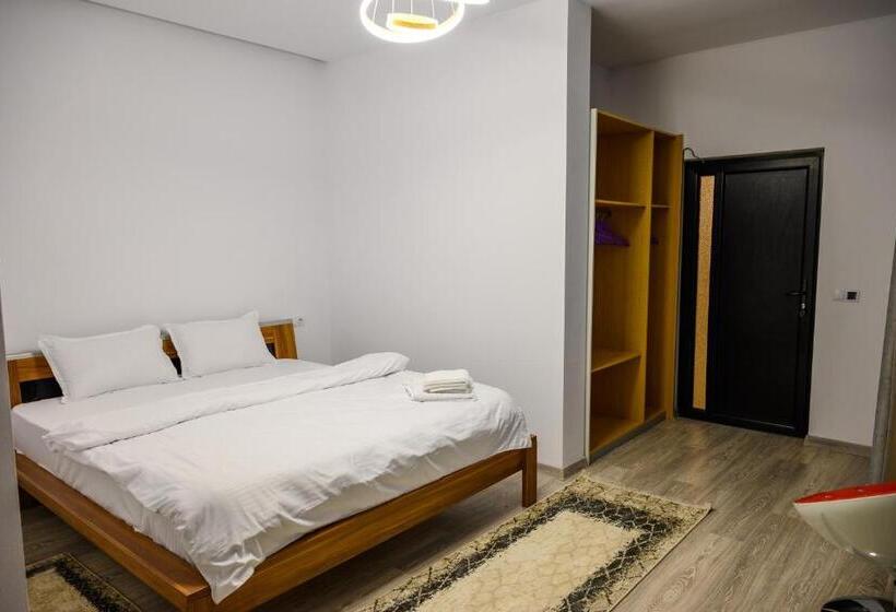 펜션 Regal Guest House