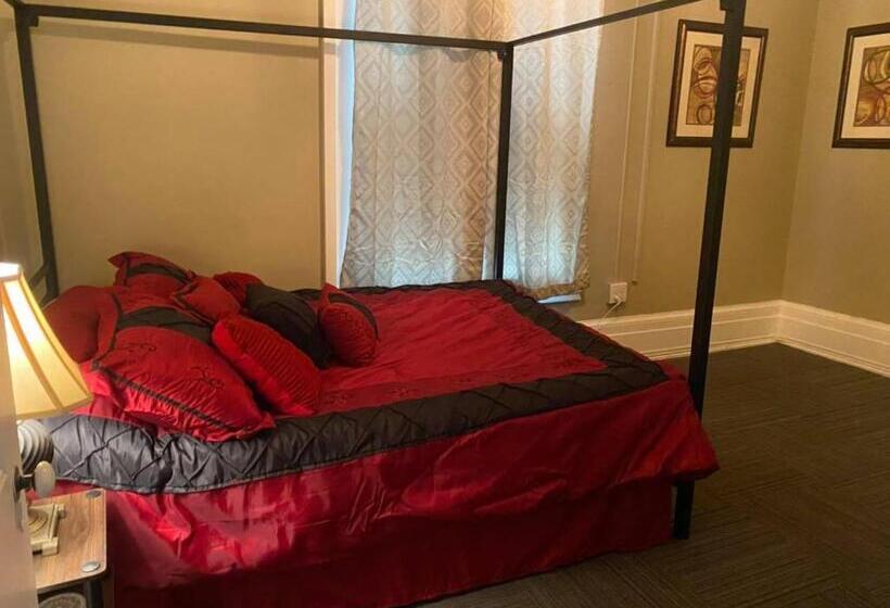 Пансион Suite 3 Eighteen