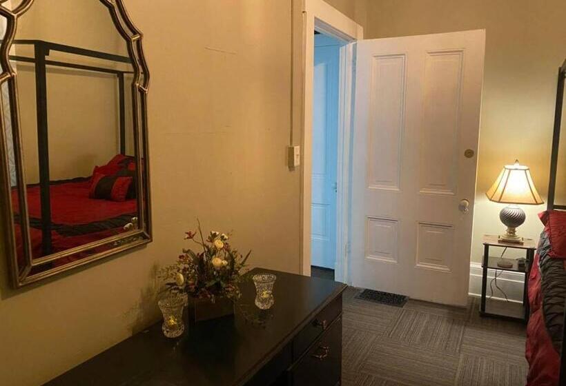 Пансион Suite 3 Eighteen