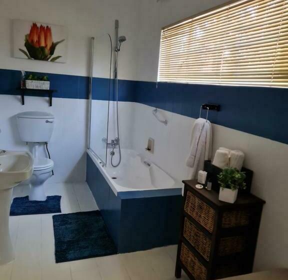 بنسيون The Garden Inn Guesthouse