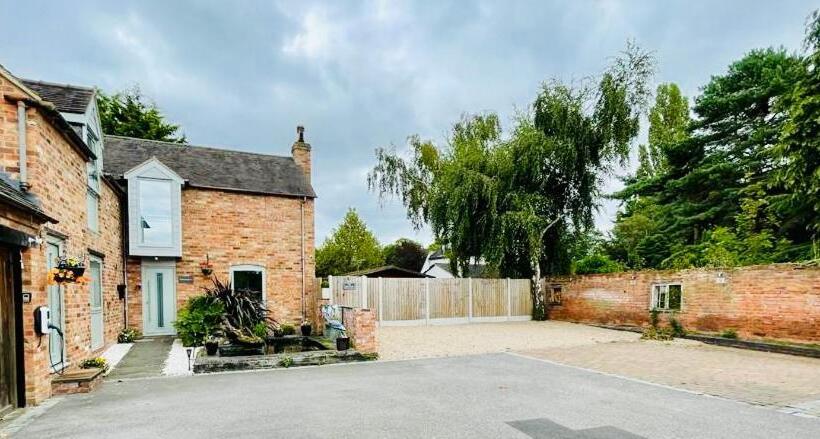 Пансион The Granary