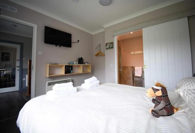 5 Glenconon Bed And Breakfast