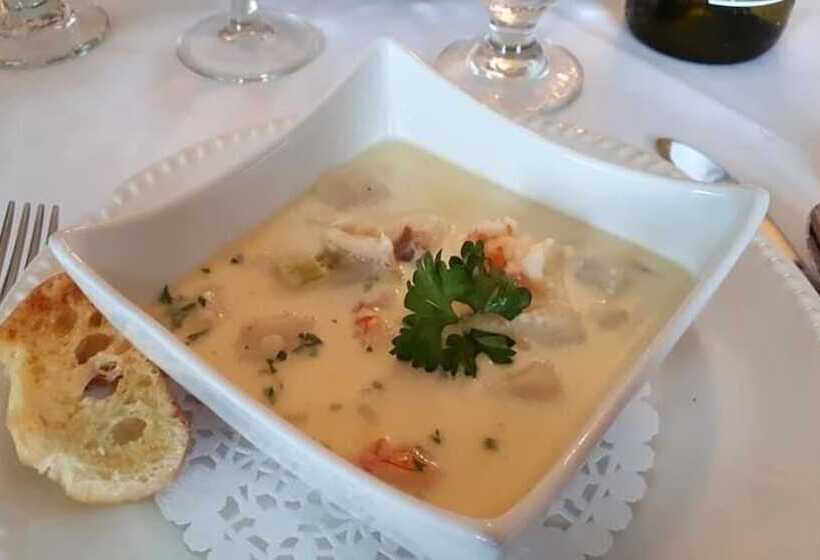 فندق صغير Beach Street Inn