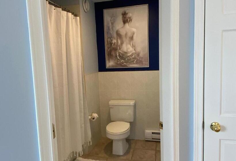 فندق صغير Beach Street Inn