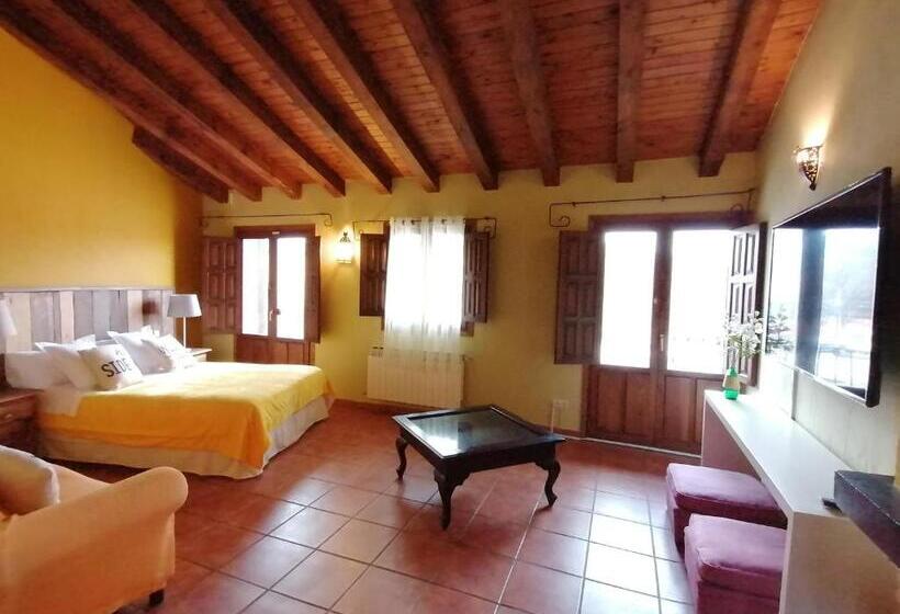 旅馆 La Posada De Horcajuelo