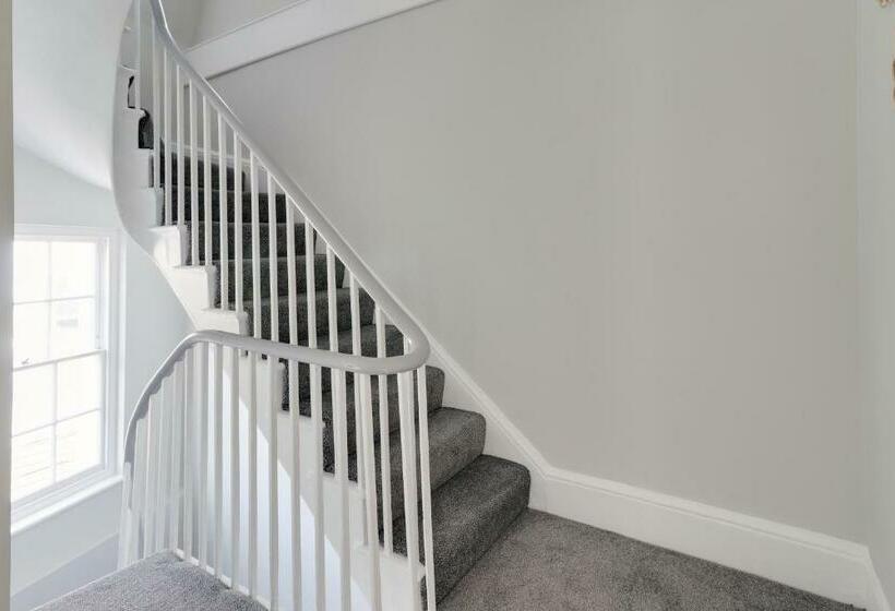 ユースホステル Master Accommodation Suite 2 Sea View With Balcony