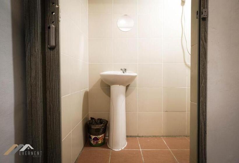 ユースホステル Welcome Inn By Evernent @ Pelita Commercial, Miri