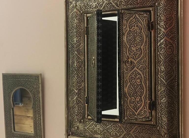 민박 Aux 3 Nuances Suites Privatives & Spa