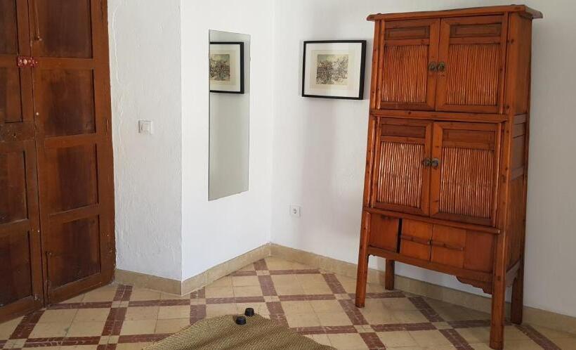 مبيت وإفطار Casa Rural Los Danzantes