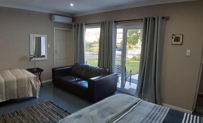 مبيت وإفطار Dennecres4guestrooms