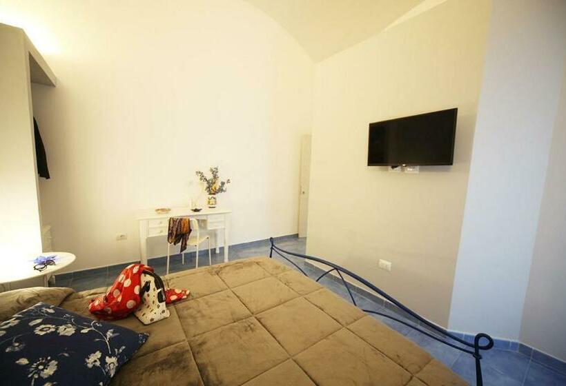 مبيت وإفطار Domus Vilù