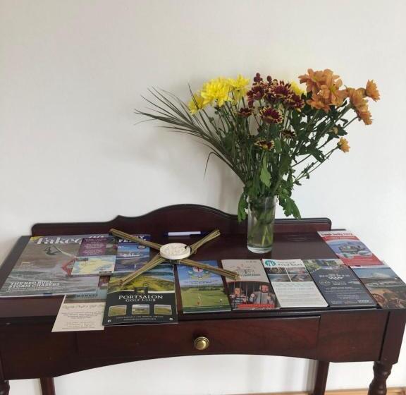 住宿加早餐  Four Seasons House