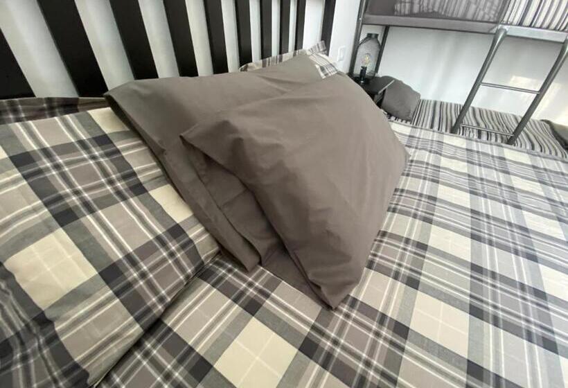 ベッドアンドブレックファースト Frankie’s House