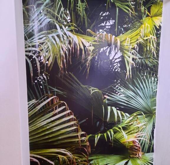 ベッドアンドブレックファースト Frankie’s House