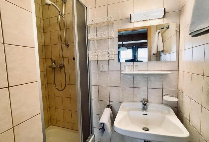 مبيت وإفطار Gasthof Scherer