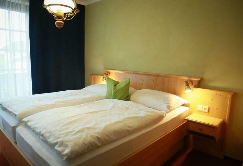 مبيت وإفطار Haus Maria Holzöster