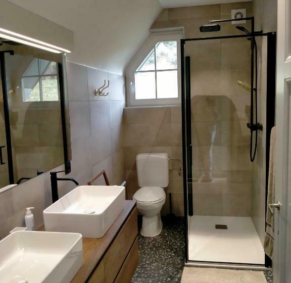 צימר L Aubergine