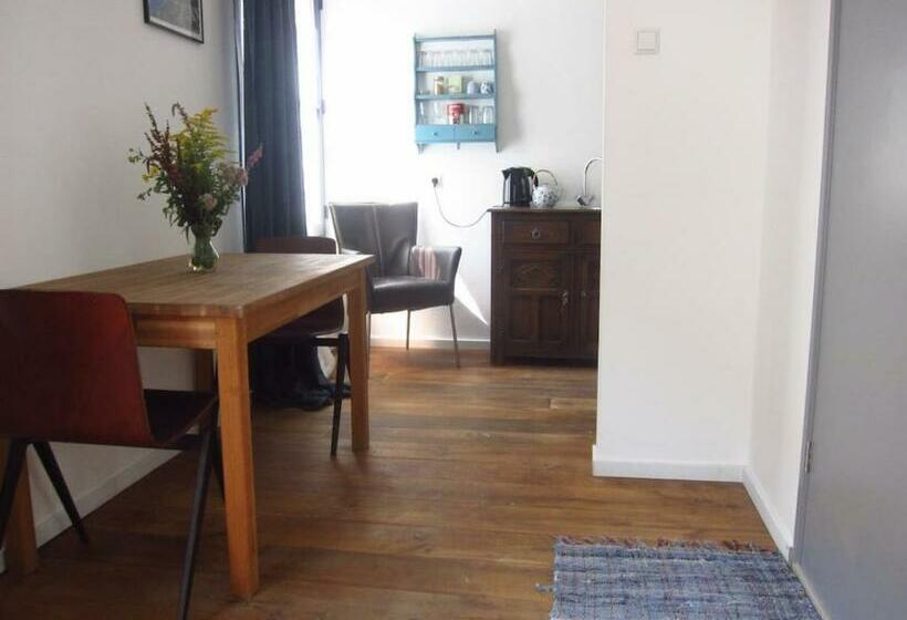 مبيت وإفطار Private Studio Room In De Pijp