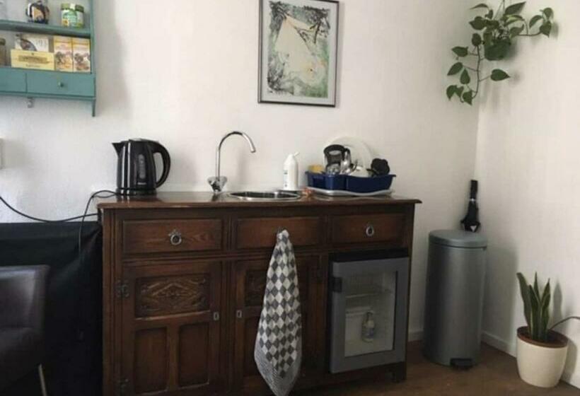 مبيت وإفطار Private Studio Room In De Pijp