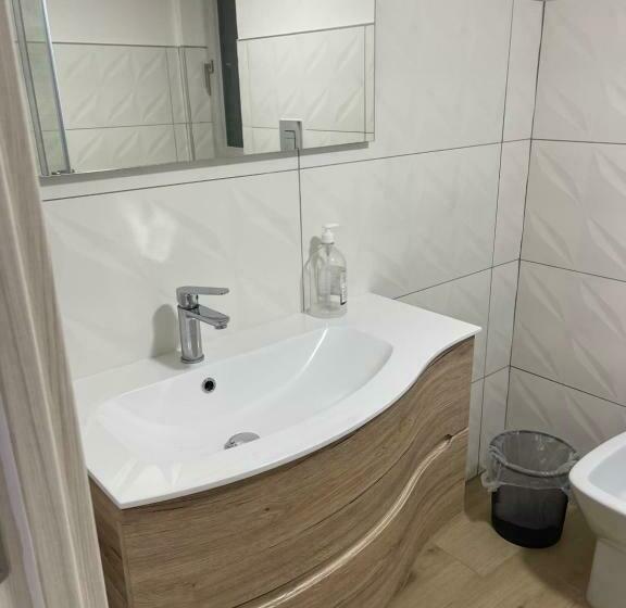 مبيت وإفطار Teddy Sroom