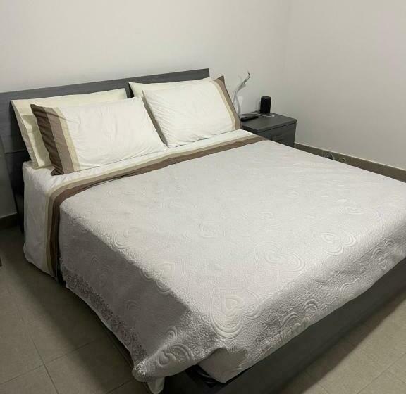 مبيت وإفطار Teddy Sroom