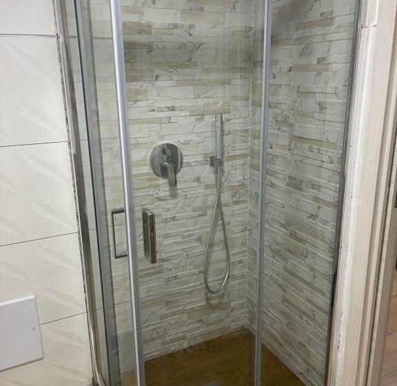 مبيت وإفطار Teddy Sroom